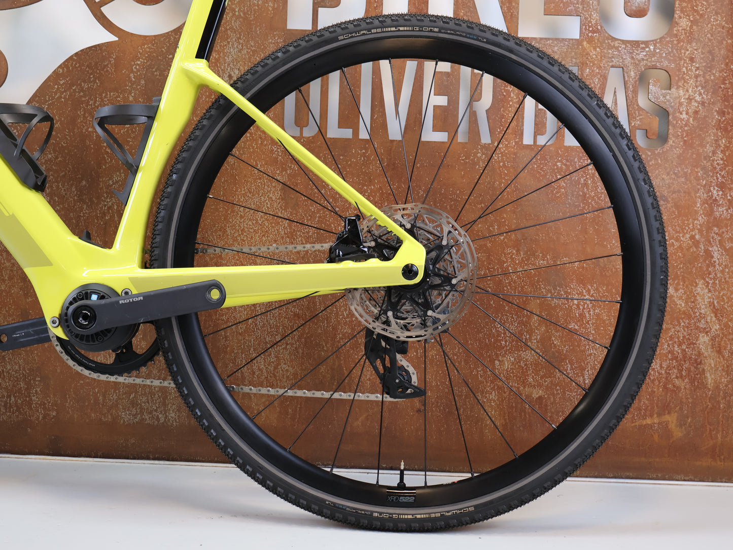 BMC ROADMACHINE 01 AMP X TWO / GRÖSSE 56 CM / TQ-HPR50 / SRAM RIVAL AXS