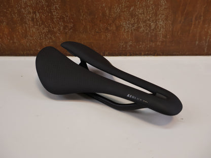 TREK AEOLUS RSL FAHRRADSATTEL / CARBON / 145 MM / RACE SHOP LIMITED