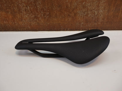 TREK AEOLUS RSL FAHRRADSATTEL / CARBON / 145 MM / RACE SHOP LIMITED