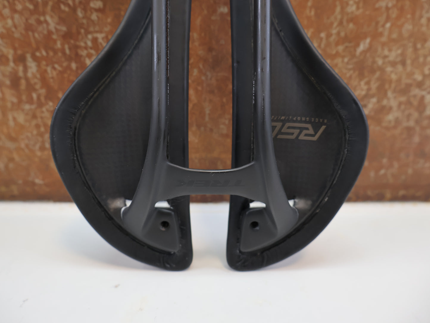 TREK AEOLUS RSL FAHRRADSATTEL / CARBON / 145 MM / RACE SHOP LIMITED