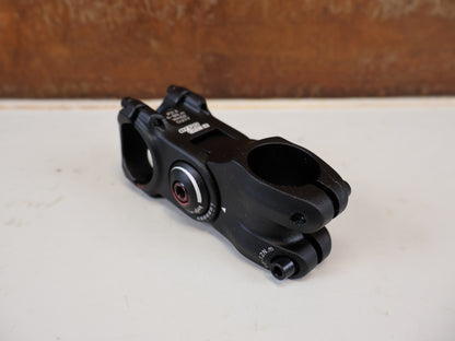 ERGOTEC OCTOPUS 2 VORBAU VERSTELLBAR 31 8MM AHEAD 1 1 8