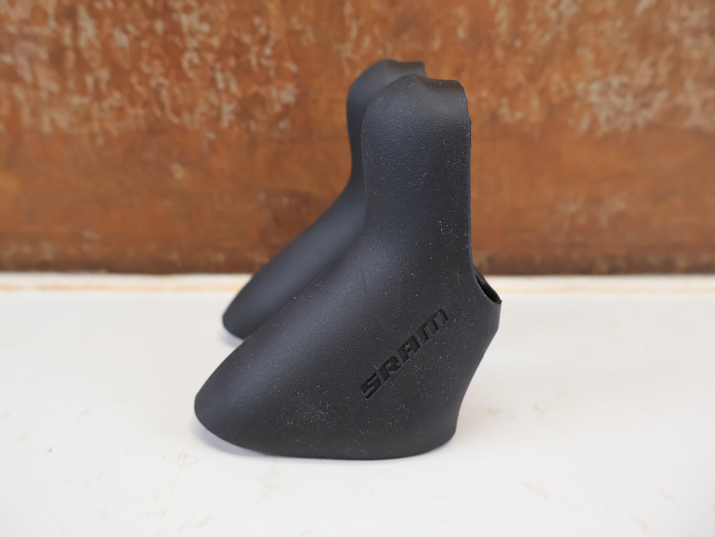 SRAM GRIFFGUMMIS OHNE LENKERBAND SCHWARZ RED FORCE RIVAL APEX