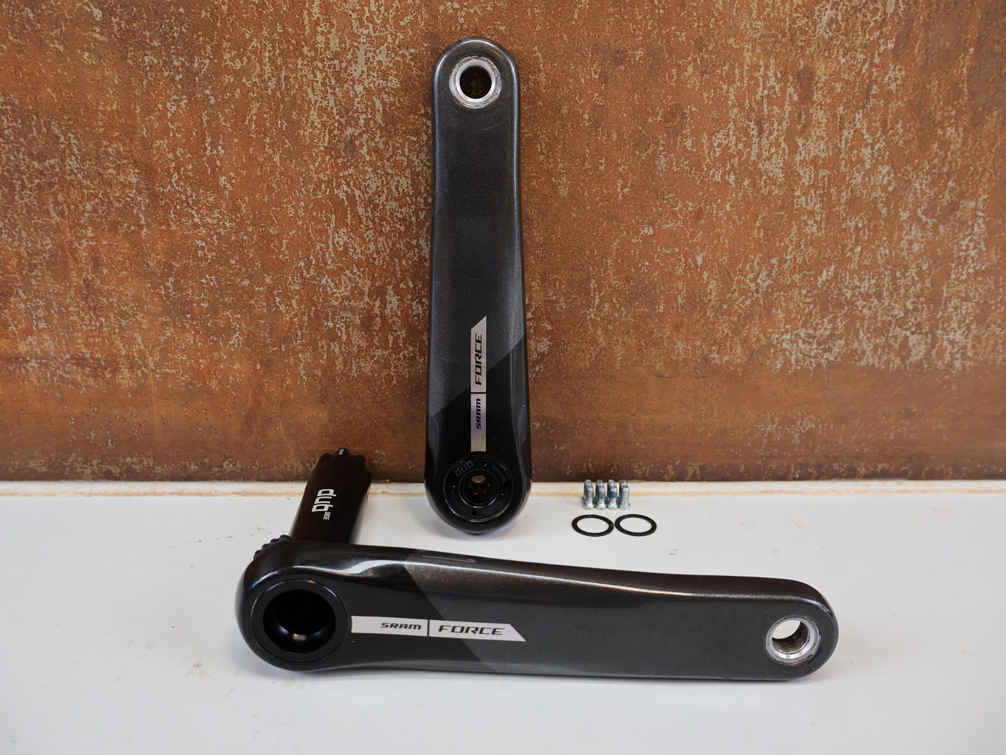 SRAM FORCE AXS MY24 DUB WIDE KURBELARME 172.5 MM CARBON GRAVEL ROAD