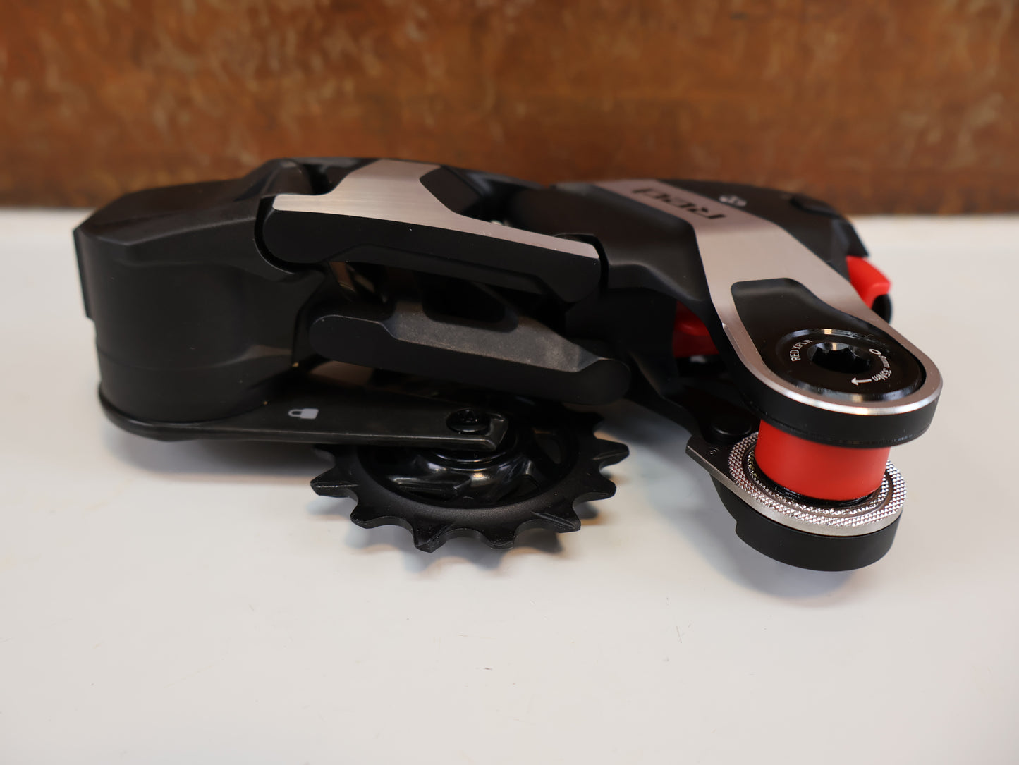 SRAM RED E1 XPLR AXS SCHALTWERK / 1x13-FACH / GRAVEL / UDH MOUNT
