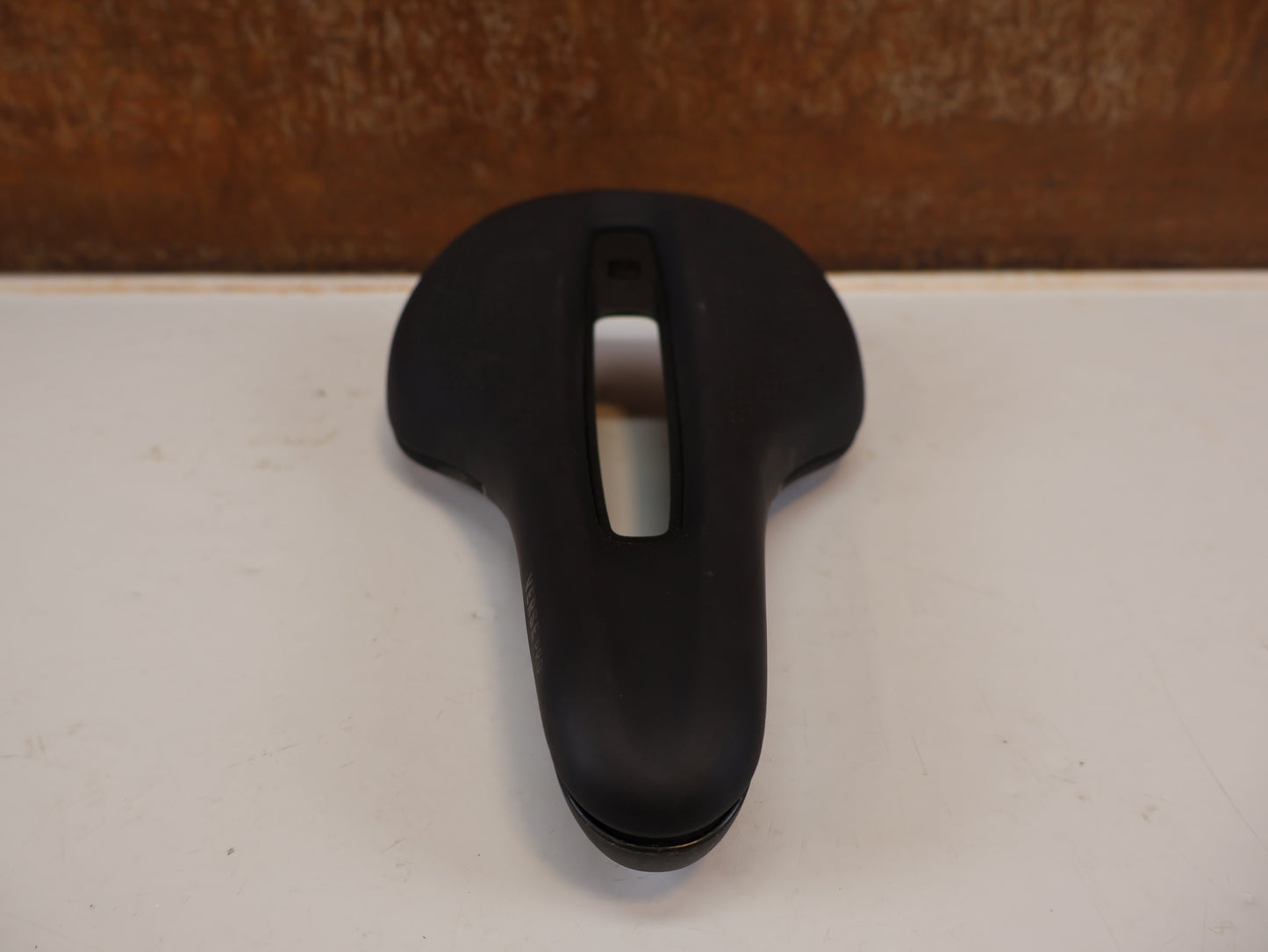BONTRAGER VERSE SHORT PRO SATTEL / CARBONSTREBEN 250 × 145 MM / 5254985