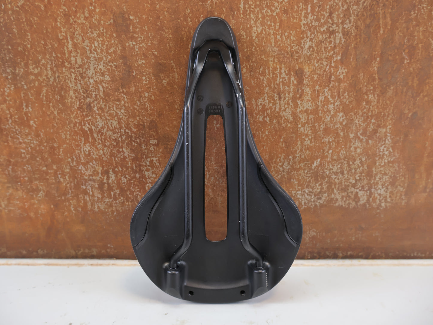 BONTRAGER VERSE SHORT PRO SATTEL / CARBONSTREBEN 250 × 145 MM / 5254985