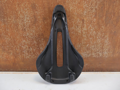 BONTRAGER VERSE SHORT PRO SATTEL / CARBONSTREBEN 250 × 145 MM / 5254985