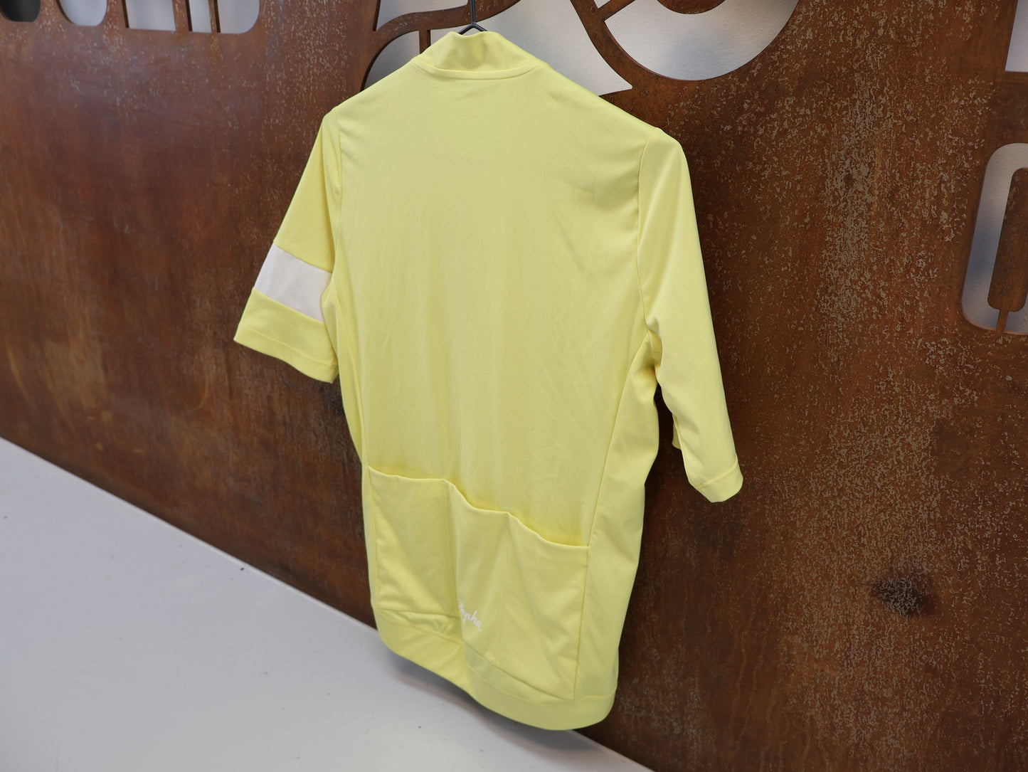 RAPHA CORE RADTRIKOT / HERREN / GRÖSSE S / YELLOW-WHITE / ATMUNGSAKTIV