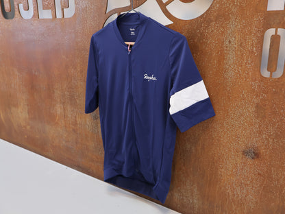 RAPHA CORE RADTRIKOT / HERREN / NAVY / ATMUNGSAKTIV / KURZARM