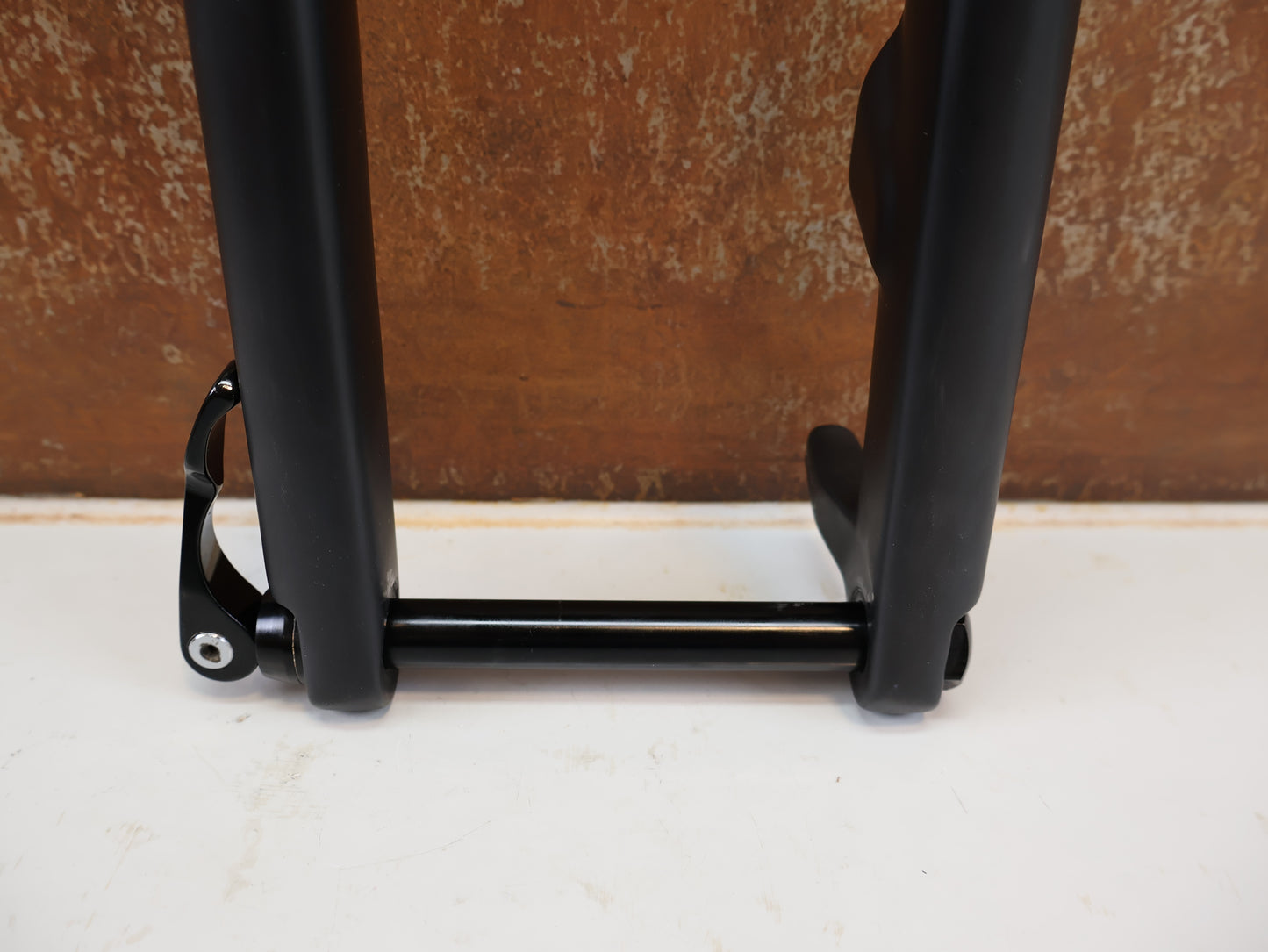 3T RIGID MTB 29 CARBON GABEL POST MOUNT TAPERED / 15X100