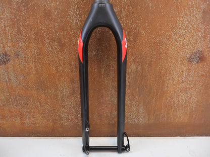 3T RIGID MTB 29 CARBON GABEL POST MOUNT TAPERED / 15X100