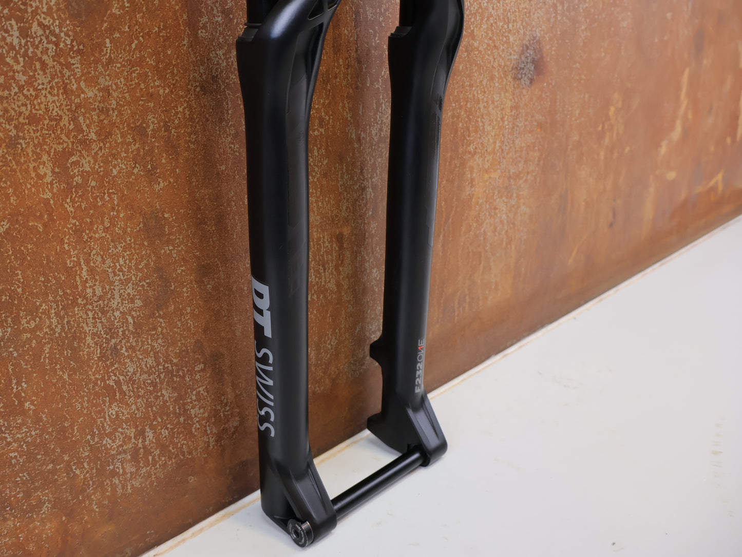 DT SWISS F 232 ONE / XC FEDERGABEL / 29" BOOST / 110 MM FEDERWEG / 1517G