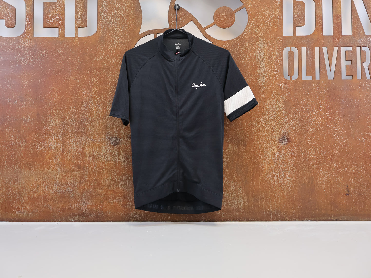 RAPHA CORE LIGHTWEIGHT RADTRIKOT / HERREN / GRÖSSE S / BLACK / ATMUNGSAKTIV