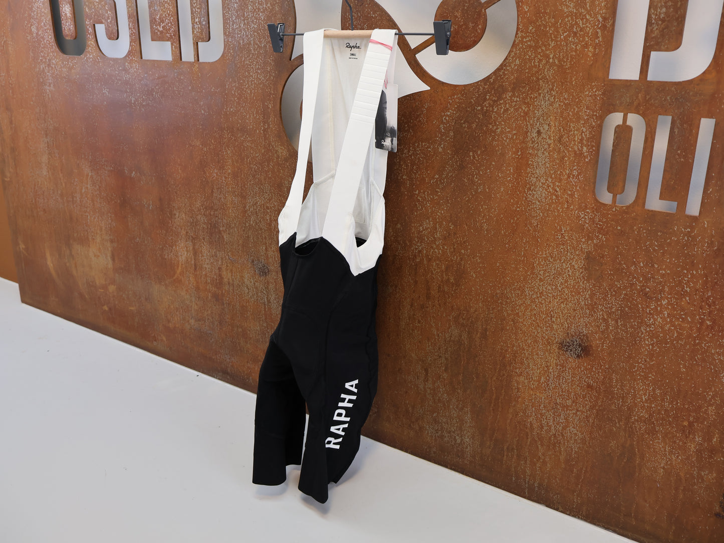 RAPHA PRO TEAM CYCLING BIB SHORT / GRÖSSE S / BLACK-WHITE / PERFORMANCE