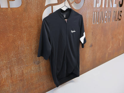 RAPHA CORE RADTRIKOT / HERREN / BLACK / ATMUNGSAKTIV / KURZARM