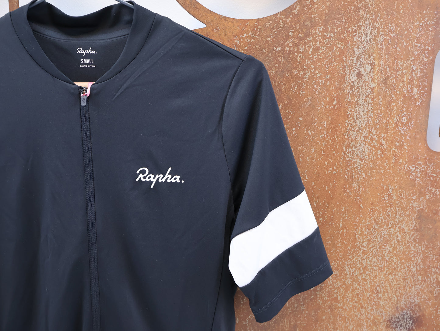 RAPHA CORE RADTRIKOT / HERREN / BLACK / ATMUNGSAKTIV / KURZARM