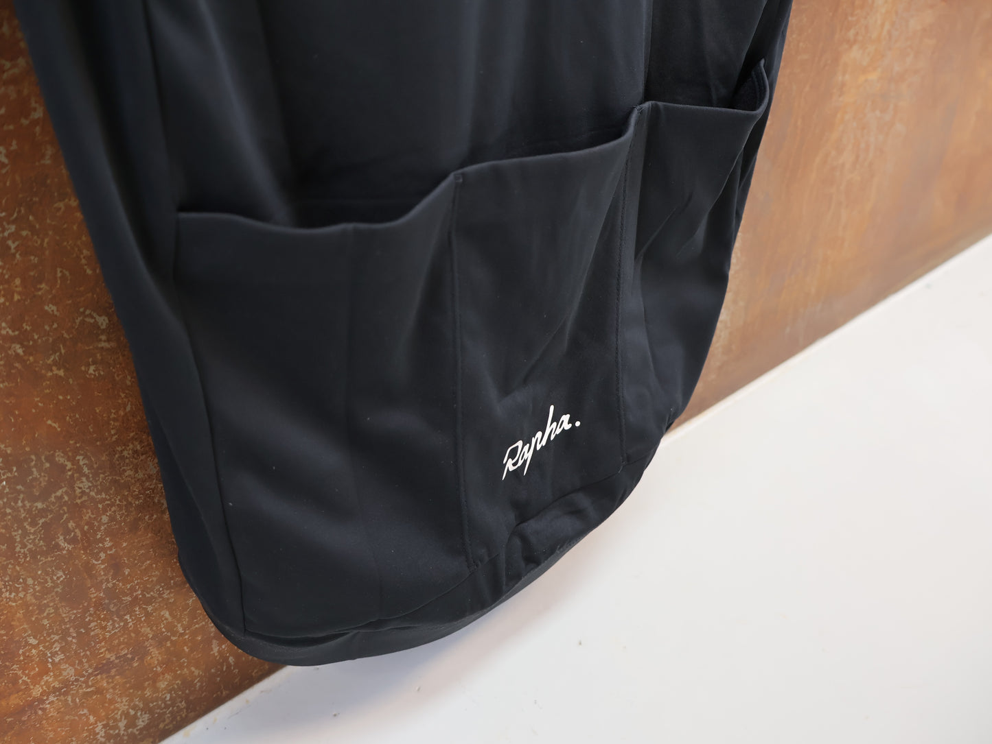 RAPHA CORE RADTRIKOT / HERREN / BLACK / ATMUNGSAKTIV / KURZARM