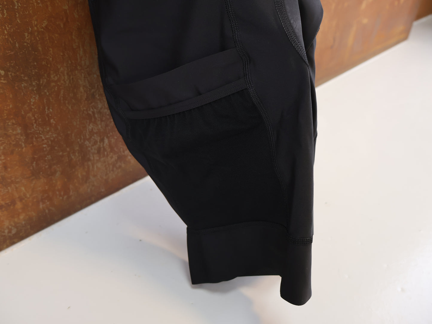 RAPHA BREVET ELEMENT BIB SHORT / GRÖSSE S / CARGO-TASCHEN / HERREN