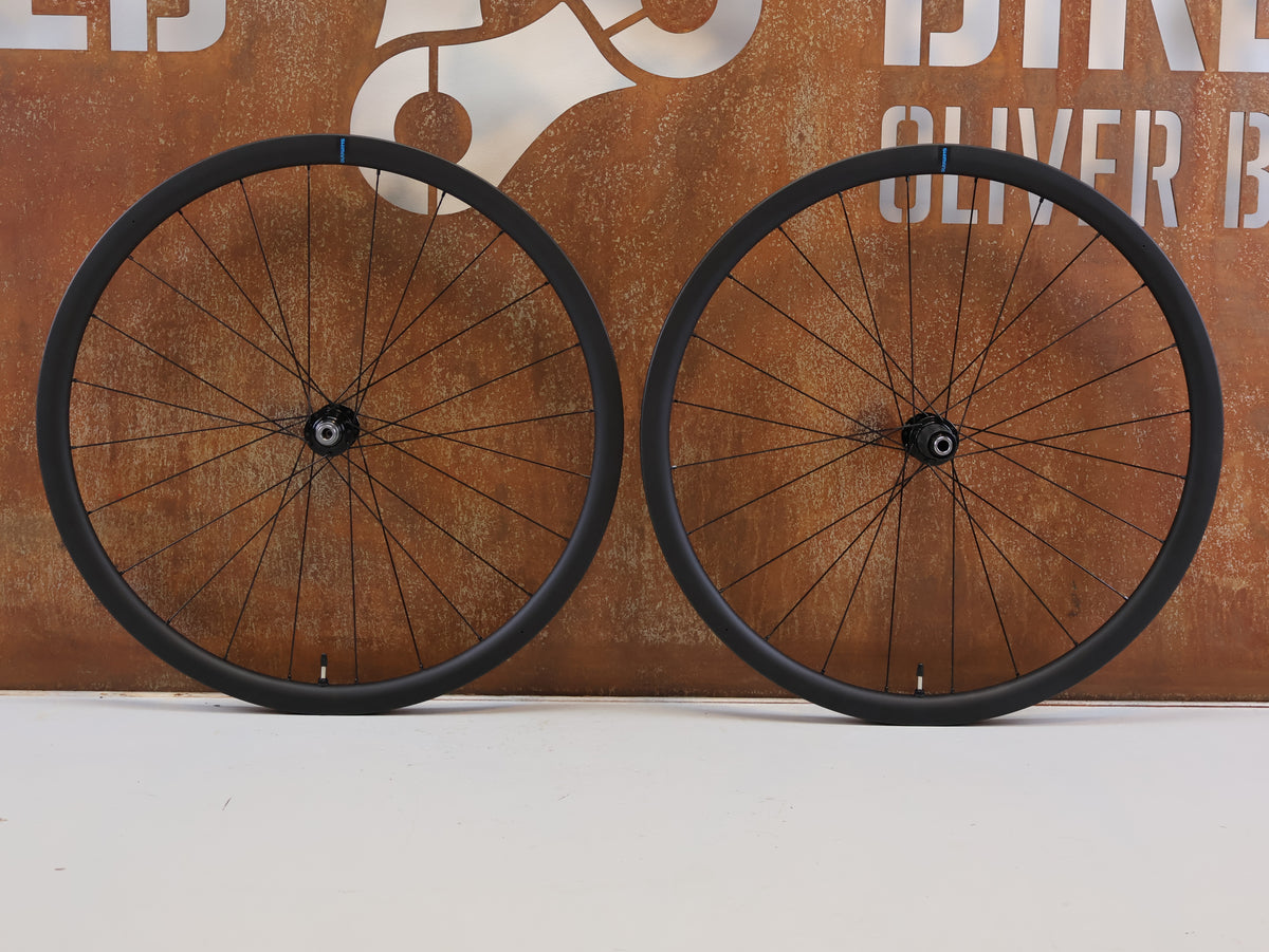 SHIMANO WH RS710 C32 CARBON LAUFRADSATZ TUBELESS 28 ZOLL HG