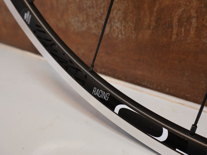 FULCRUM RACING 6 LAUFRADSATZ RENNRAD FELGENBREMSE / CAMPAGNOLO