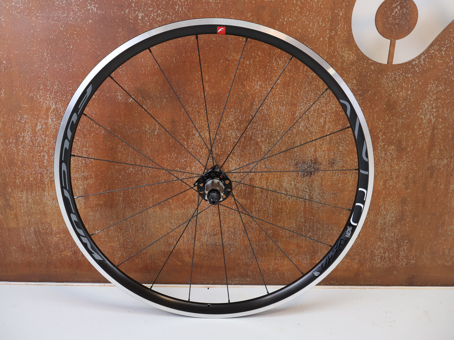FULCRUM RACING 6 LAUFRADSATZ RENNRAD FELGENBREMSE / CAMPAGNOLO