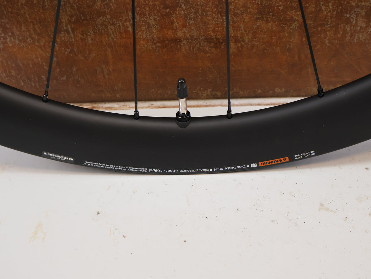 SHIMANO WH RS710 C46 CARBON LAUFRADSATZ TUBELESS 28 ZOLL HG