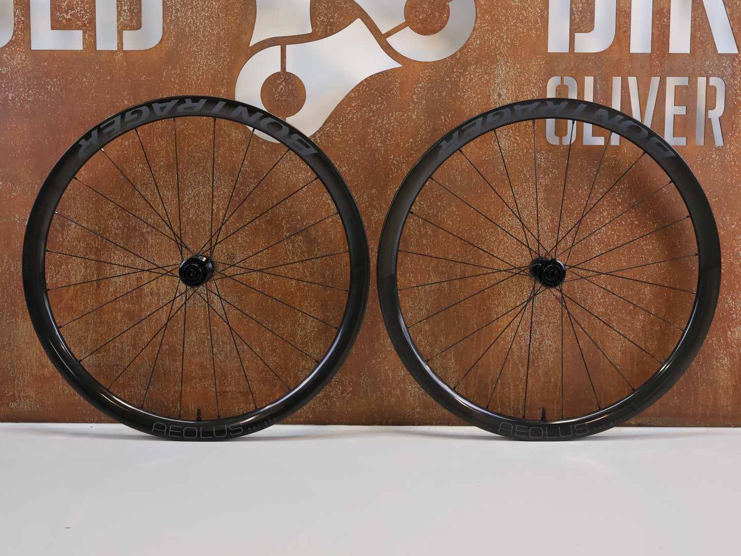 BONTRAGER AEOLUS RSL 37V CARBON LAUFRADSATZ / 25 MM INNENWEITE / DT 240 / XDR