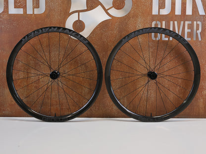 BONTRAGER AEOLUS RSL 37V CARBON LAUFRADSATZ / 25 MM INNENWEITE / DT 240 / XDR