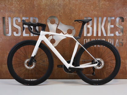 TREK MADONE SL 7 GEN 8 / GRÖSSE M / OCLV CARBON / ULTEGRA DI2