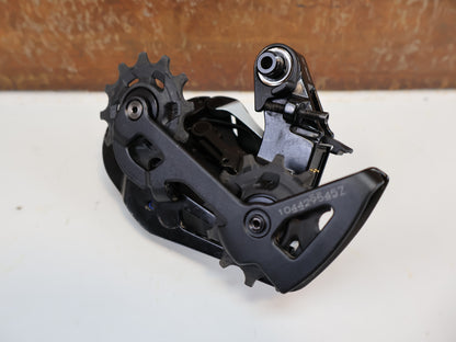 SRAM RED XPLR ETAP AXS SCHALTWERK / 12-FACH / 10-44T / KERAMIKLAGER