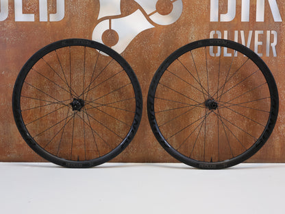BONTRAGER AEOLUS PRO 3V CARBON LAUFRADSATZ / 25 MM INNENWEITE / RAPID DRIVE 108 / XDR