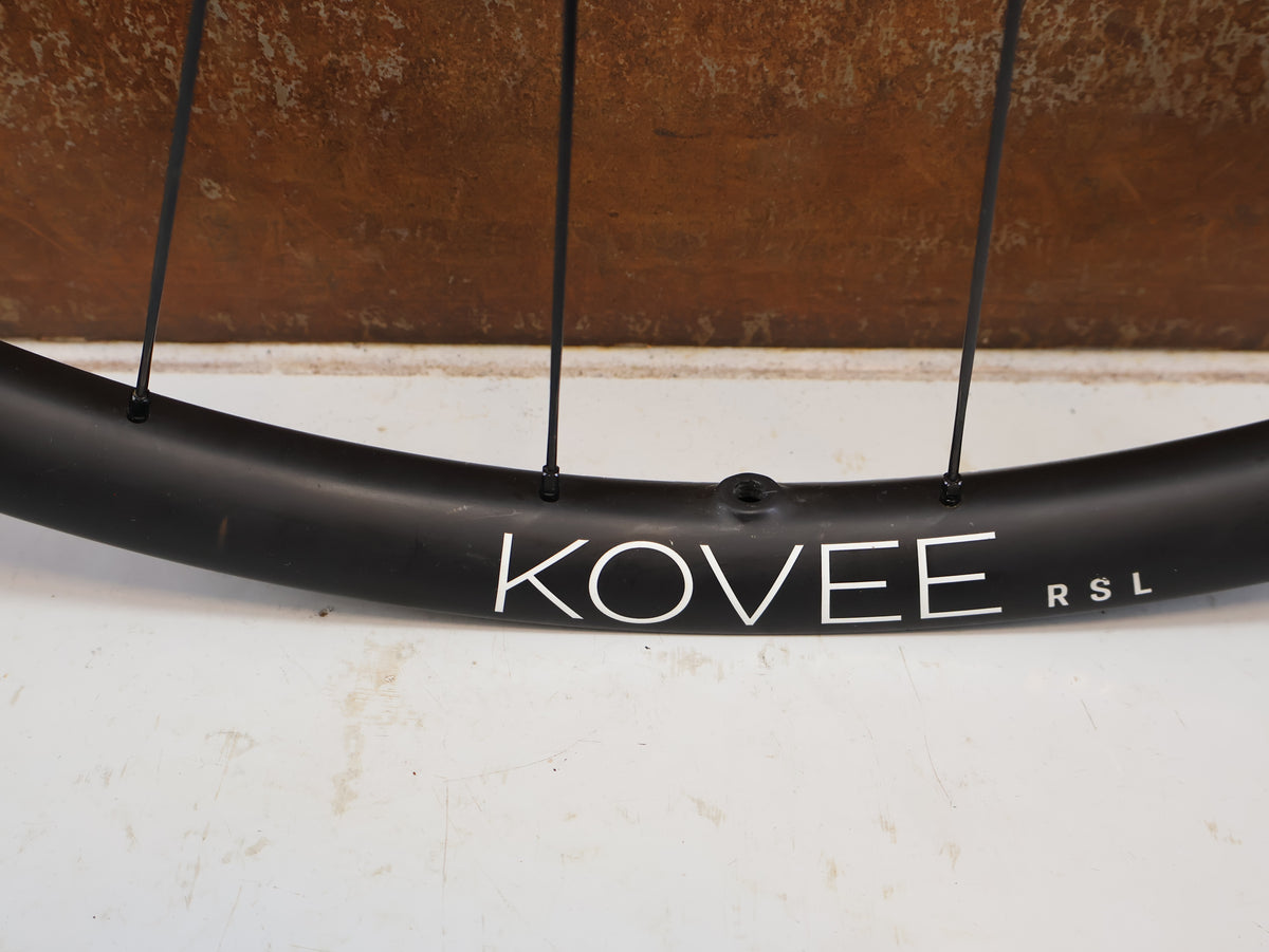 BONTRAGER KOVEE RSL 30 TEAM EDITION FRONT WHEEL 29 BOOST CARBON