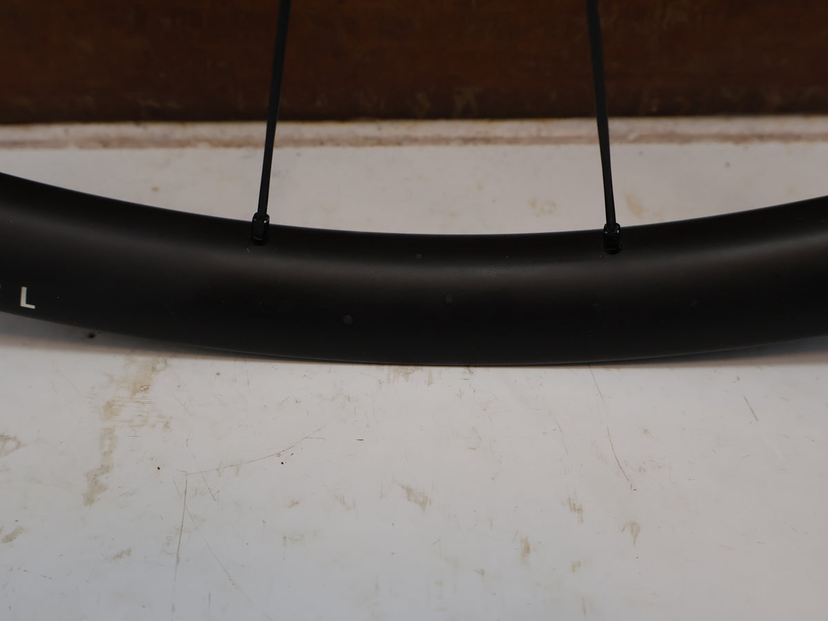 BONTRAGER KOVEE RSL 30 TEAM EDITION FRONT WHEEL 29 BOOST CARBON
