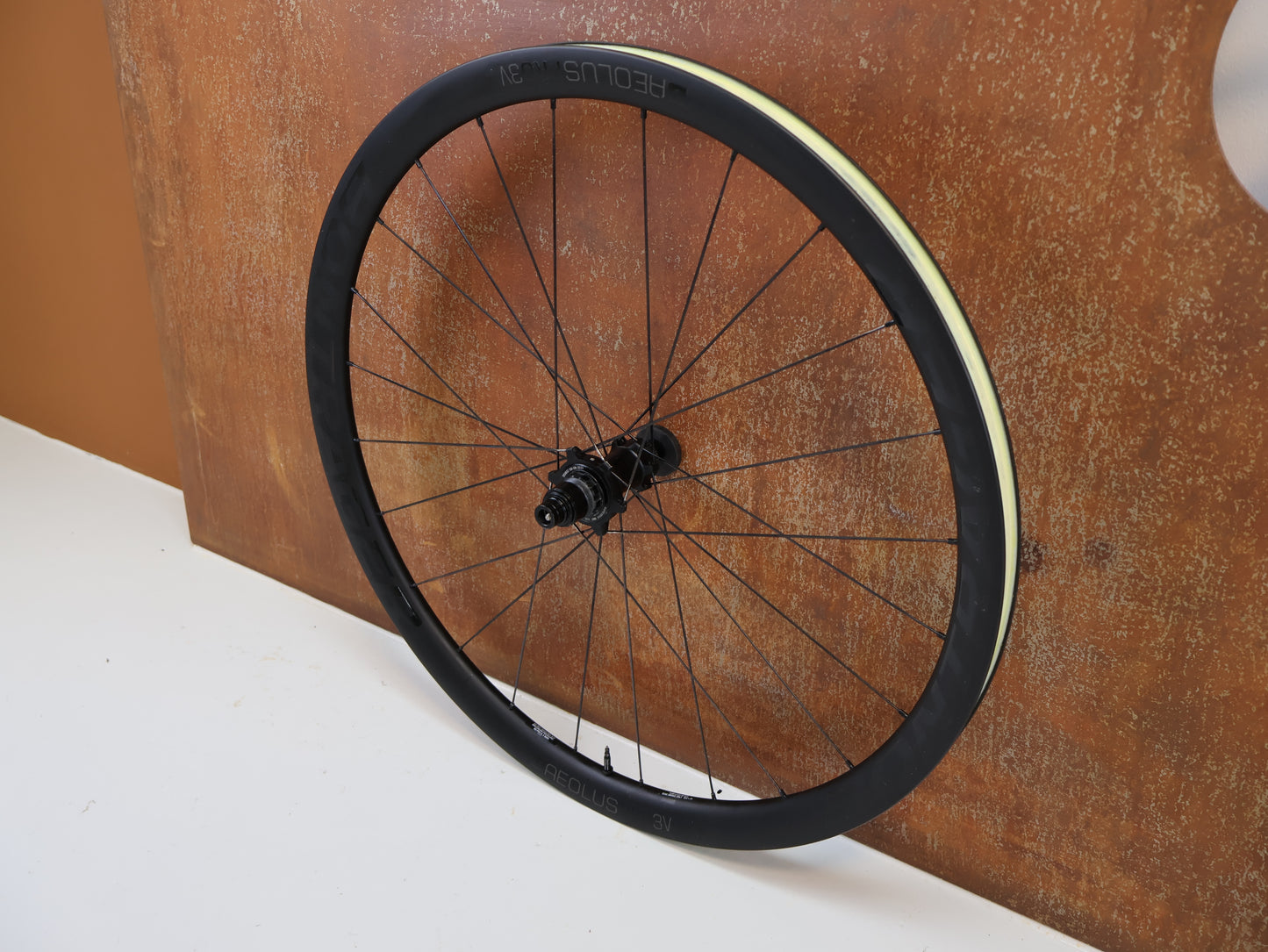 BONTRAGER AEOLUS PRO 3V CARBON LAUFRADSATZ / 25 MM INNENWEITE / RAPID DRIVE 108 / XDR