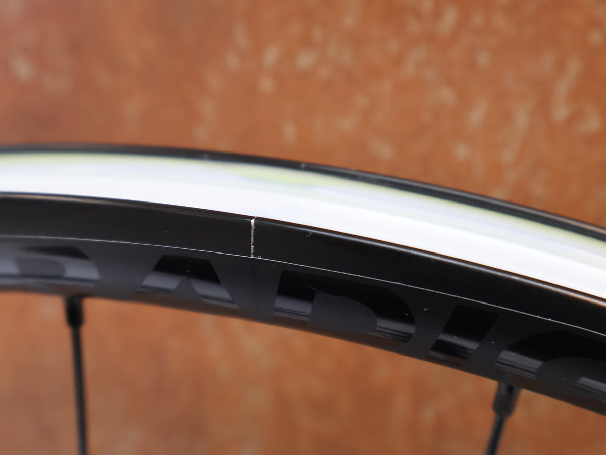 Bontrager Paradigm 23 TLR Laufradsatz 28 Zoll Disc HG