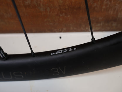BONTRAGER AEOLUS PRO 3V CARBON LAUFRADSATZ / 25 MM INNENWEITE / RAPID DRIVE 108 / XDR