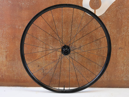 Bontrager Paradigm 23 TLR Laufradsatz 28 Zoll Disc HG