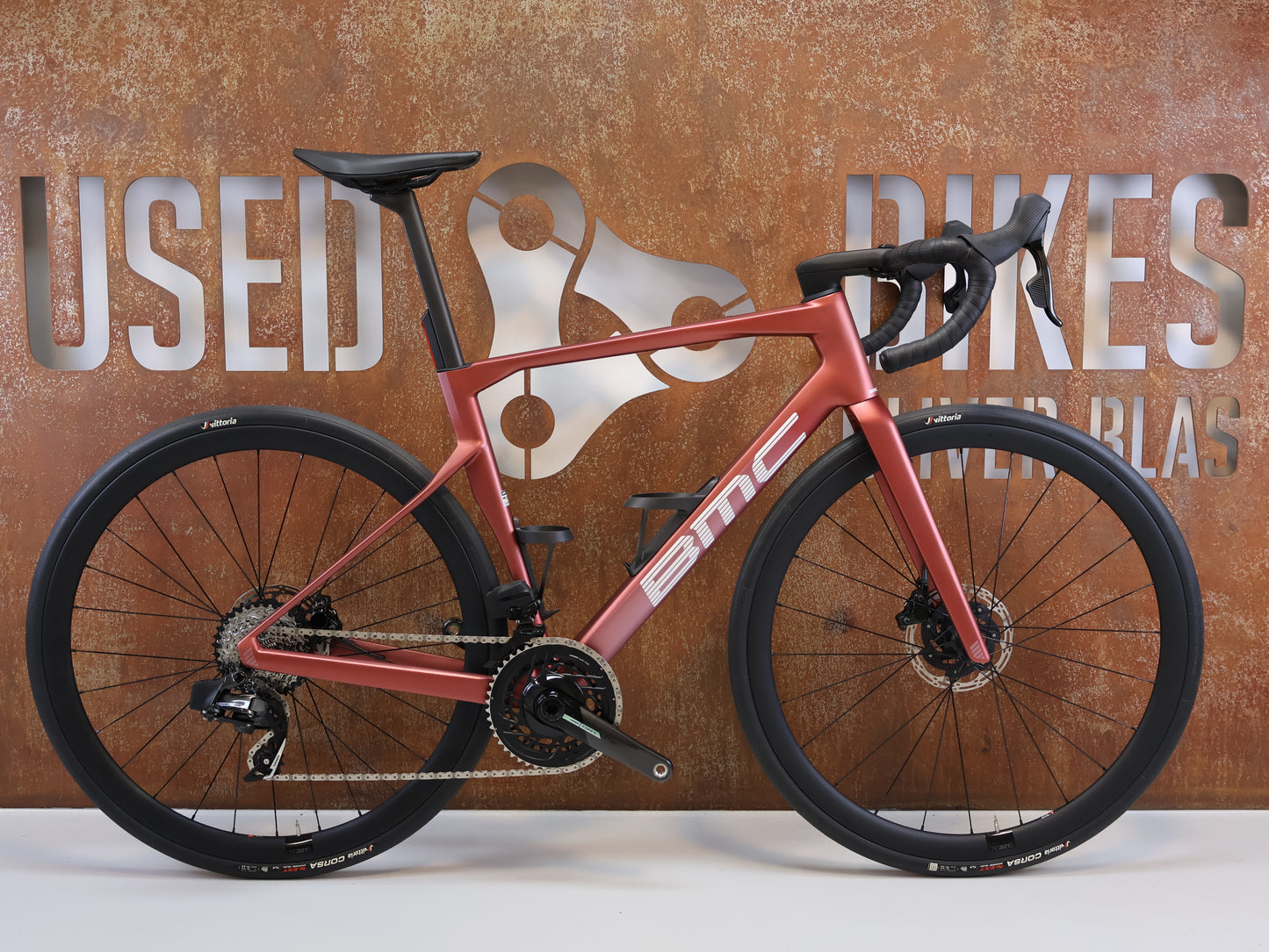 BMC ROADMACHINE 01 THREE / GRÖSSE 54 CM / SRAM FORCE AXS / CRD-321 SL CARBON