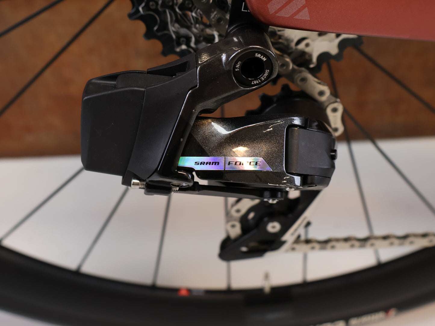 BMC ROADMACHINE 01 THREE / GRÖSSE 54 CM / SRAM FORCE AXS / CRD-321 SL CARBON