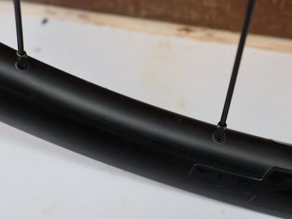 Bontrager Paradigm 23 TLR Laufradsatz 28 Zoll Disc HG