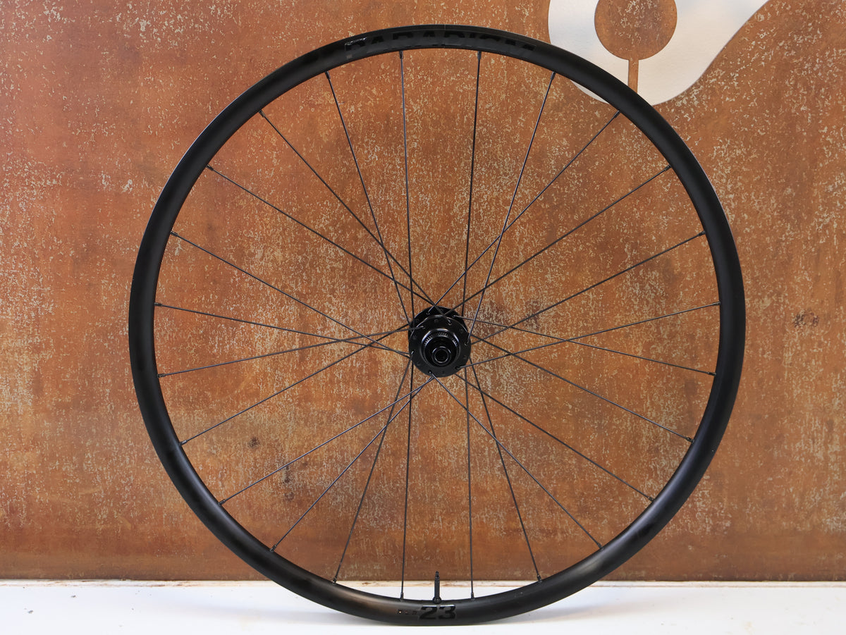 Bontrager Paradigm 23 TLR Laufradsatz 28 Zoll Disc HG