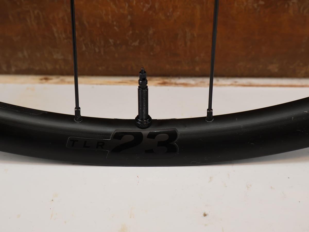 Bontrager Paradigm 23 TLR Laufradsatz 28 Zoll Disc HG