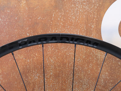 Bontrager Paradigm 23 TLR Laufradsatz 28 Zoll Disc HG