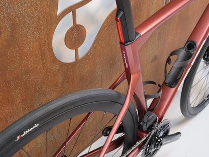 BMC ROADMACHINE 01 THREE / GRÖSSE 54 CM / SRAM FORCE AXS / CRD-321 SL CARBON