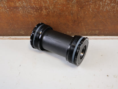 Praxis T47 Inboard Innenlager 85.5 mm Shimano 24 mm Trek OEM