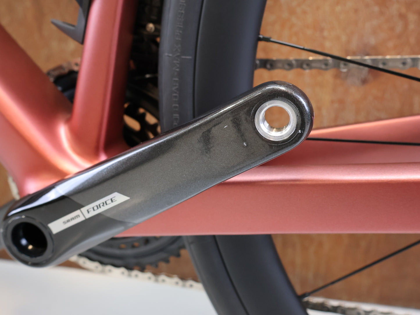 BMC ROADMACHINE 01 THREE / GRÖSSE 54 CM / SRAM FORCE AXS / CRD-321 SL CARBON