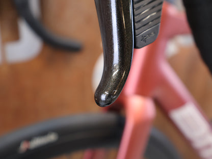 BMC ROADMACHINE 01 THREE / GRÖSSE 54 CM / SRAM FORCE AXS / CRD-321 SL CARBON
