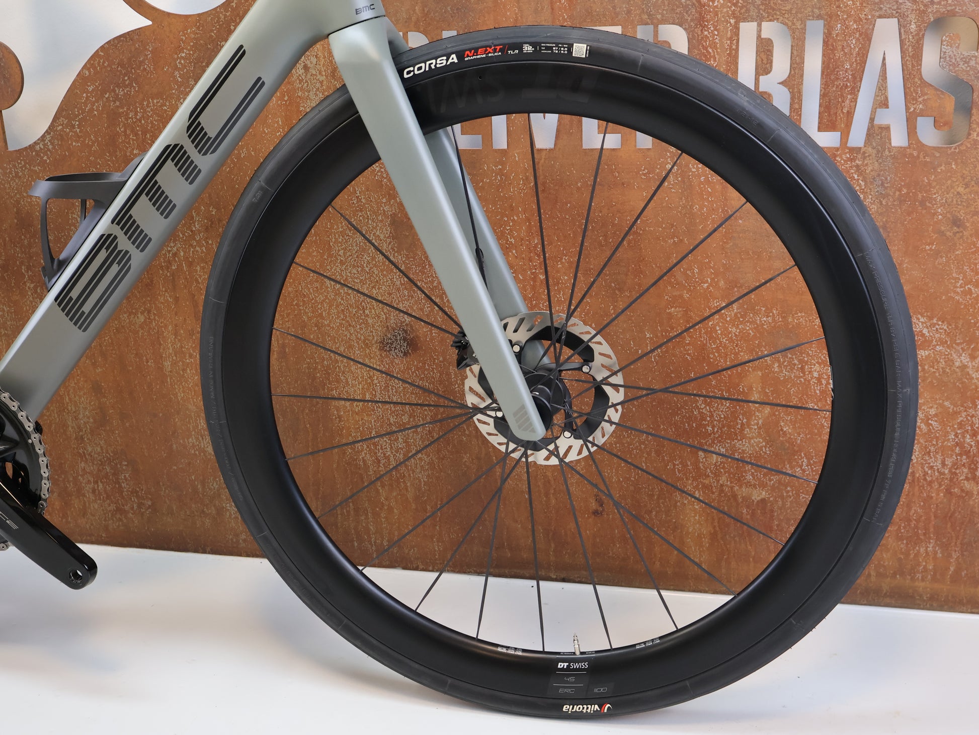 rennrad größe 56 BMC ROADMACHINE 01 TWO / GRÖSSE 56 CM / SHIMANO DURA-ACE DI2 / 7,6 KG – USEDBIKES-OB.DE