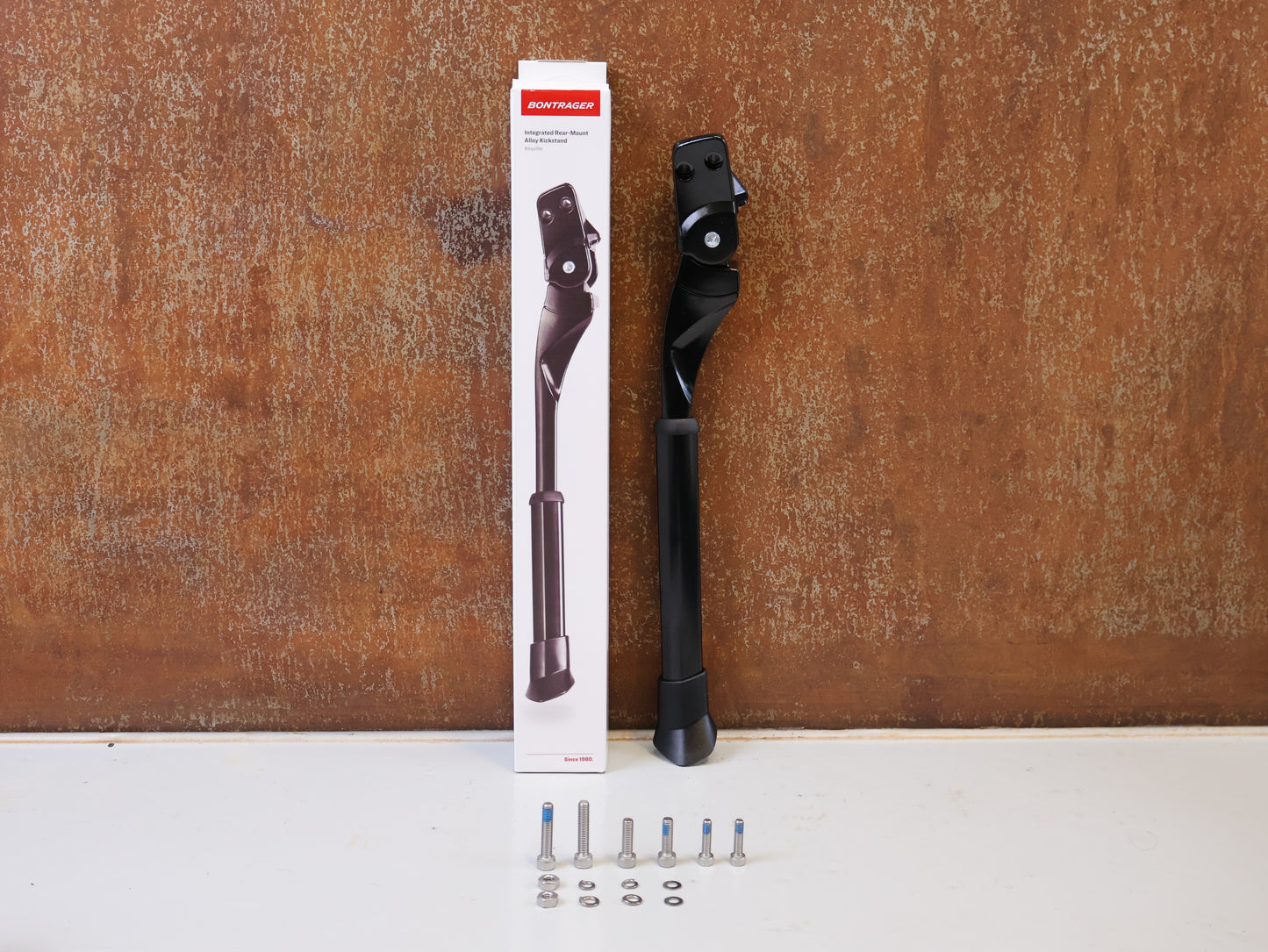 BONTRAGER VERSTELLBARER HINTERBAUSEITENSTÄNDER 24–29 ZOLL / DM 18 MM
