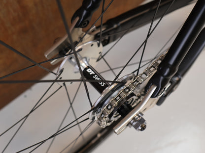 BMC TRACKMACHINE AL ONE / BAHNRAD / GRÖSSE M / DT SWISS T 1800 / BLACK